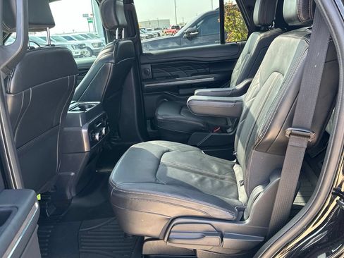 Certified 2023 Ford Expedition Platinum RWD image 13