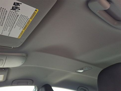 Used 2020 Toyota Camry LE image 14