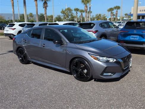 Used 2023 Nissan Sentra SR w/ Trunk Package image 2