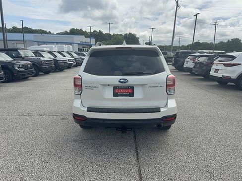 Used 2018 Subaru Forester 2.5i Limited AWD/4WD image 6