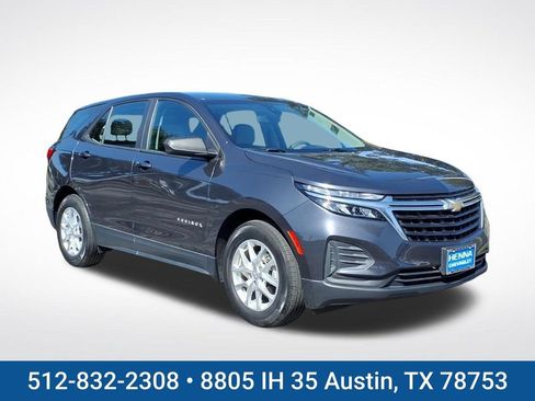 Used 2022 Chevrolet Equinox LS FWD image 1