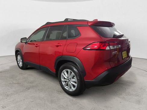 Used 2023 Toyota Corolla Cross LE AWD/4WD image 3