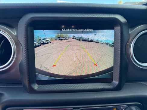 Certified 2023 Jeep Wrangler Unlimited Sahara AWD/4WD image 29