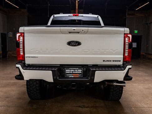 Used 2024 Ford F250 Lariat w/ Lariat Ultimate Package AWD/4WD image 6