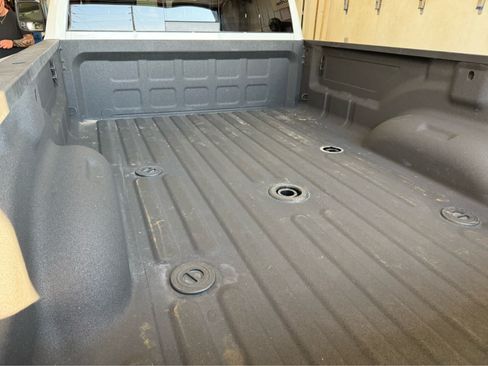 Used 2025 RAM 3500 Limited AWD/4WD image 27