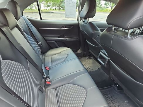 Used 2024 Toyota Camry SE FWD image 15