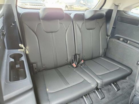 Used 2021 Kia Sorento EX w/ Panoramic Sunroof Package AWD/4WD image 16