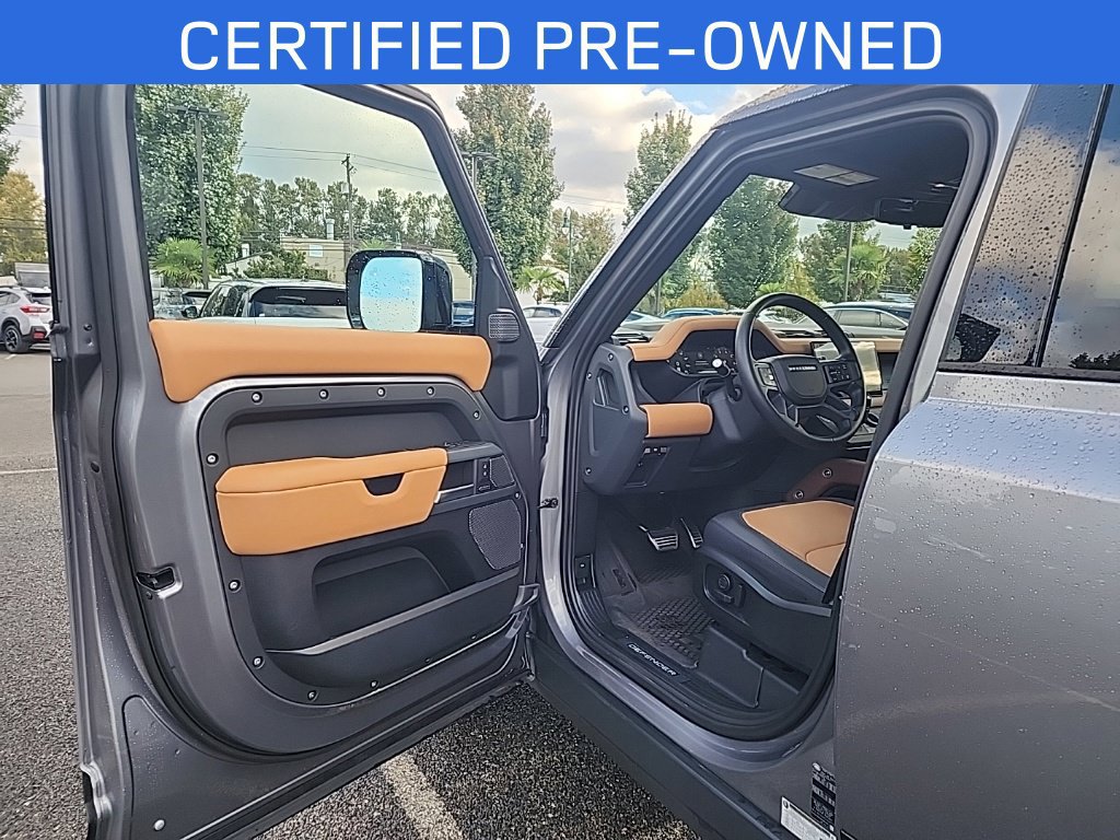 Certified 2024 Land Rover Defender 110 X AWD/4WD image 9