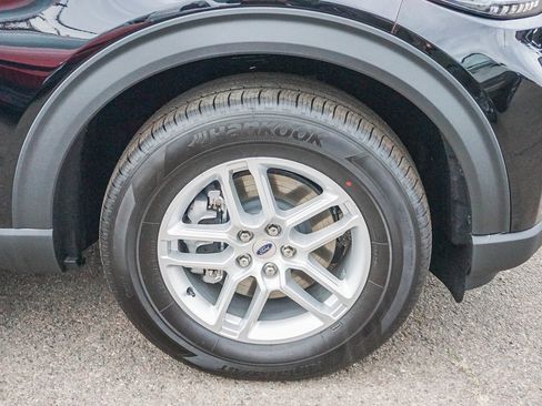 New 2026 Ford Explorer Active w/ Active Comfort Package image 9