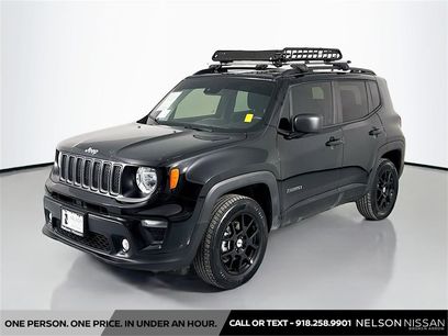 Used 2023 Jeep Renegade Latitude w/ Sun & Fun Group