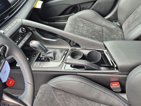 New 2026 Hyundai Elantra N FWD image 21