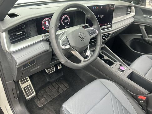 New 2026 Volkswagen Tiguan SE R-Line AWD/4WD image 14