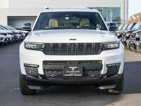 New 2025 Jeep Grand Cherokee L Limited image 2