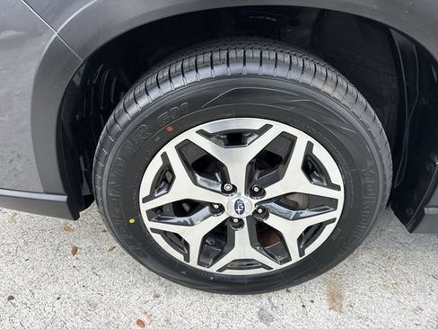 Certified 2023 Subaru Forester Premium AWD/4WD image 10