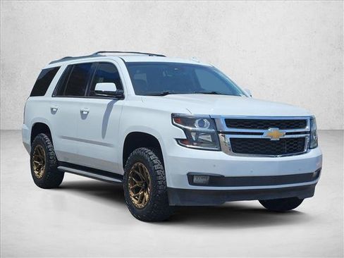Used 2016 Chevrolet Tahoe LT w/ Luxury Package RWD image 2