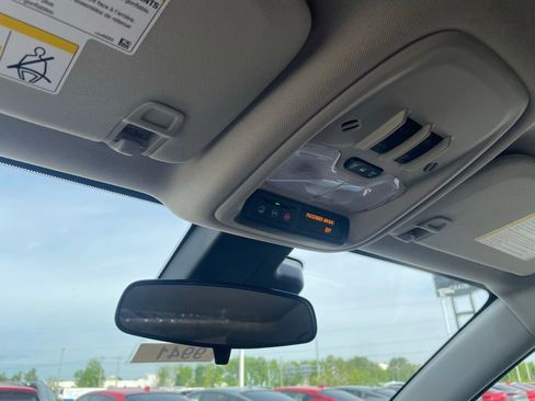 New 2026 Buick Encore GX Sport Touring w/ Advanced Technology Package FWD image 18