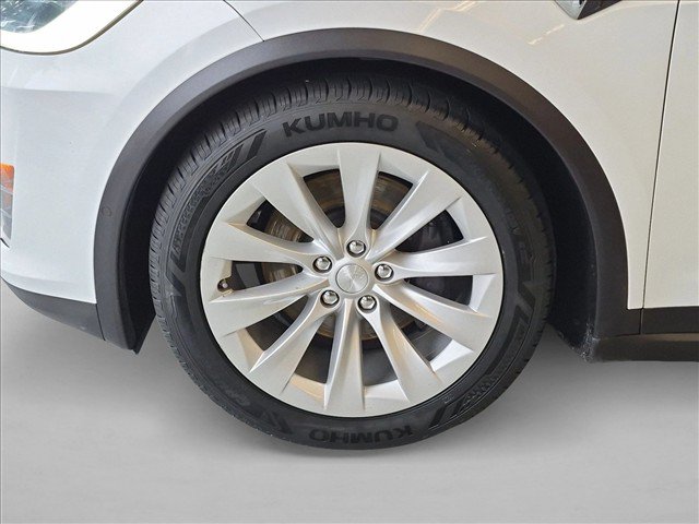 Used 2018 Tesla Model X 75D AWD/4WD image 24