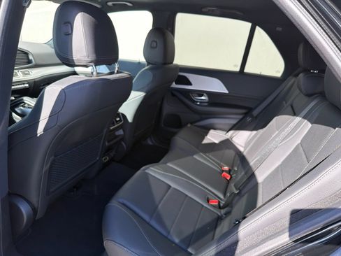 Used 2025 Mercedes-Benz GLE 450 4MATIC image 8