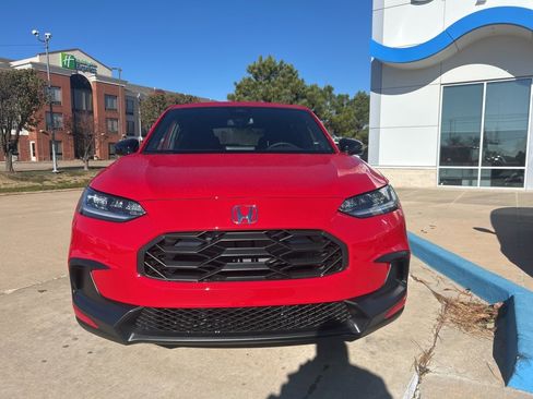 New 2026 Honda HR-V Sport image 2