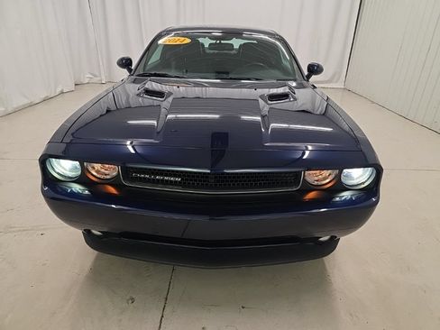 Used 2014 Dodge Challenger SXT Plus RWD image 8