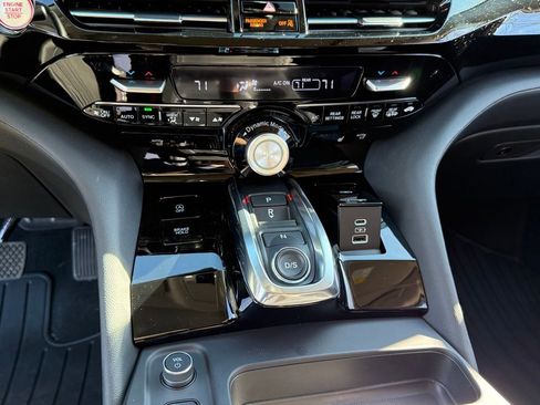 Used 2026 Acura MDX SH-AWD image 25