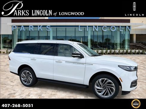New 2026 Lincoln Navigator Premiere AWD/4WD image 1