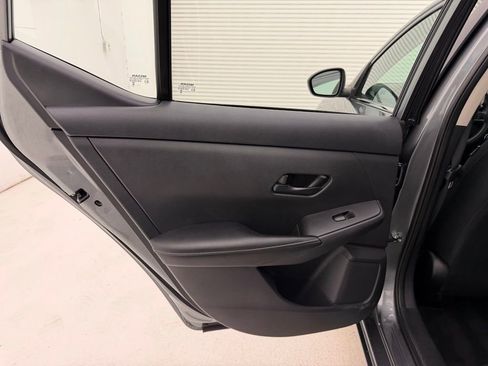 Used 2024 Nissan Sentra SV image 36