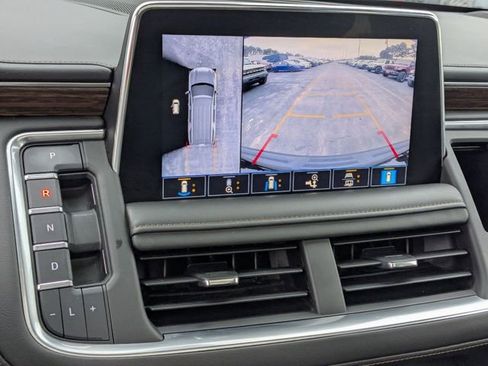 Used 2021 Chevrolet Tahoe High Country w/ Premium Package image 22