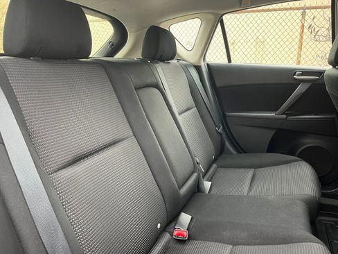 Used 2013 MAZDA MAZDA3 i Touring image 15