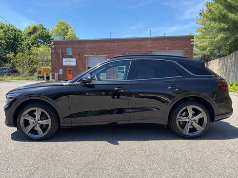 Used 2023 Genesis GV70 3.5T Sport w/ Sport Prestige Package AWD/4WD image 2