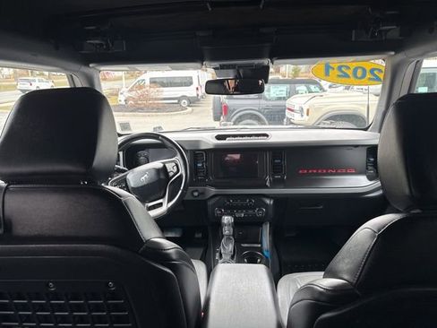 Used 2021 Ford Bronco Black Diamond w/ Sasquatch Package image 23