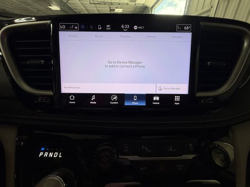 Used 2024 Chrysler Pacifica Touring-L FWD image 29