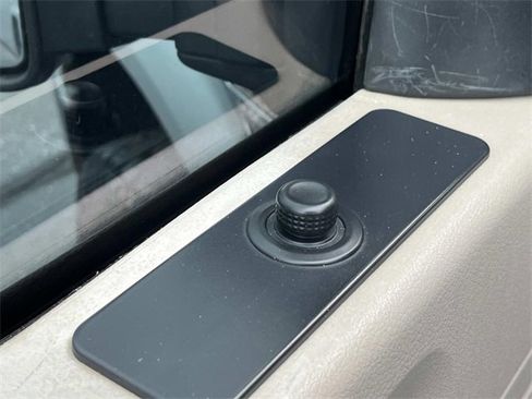 Used 2010 Ford F250 XL image 18