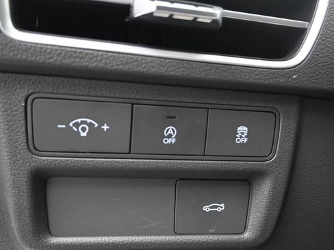 Certified 2025 Hyundai Sonata SE image 23