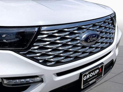 Used 2023 Ford Explorer Platinum w/ Technology Package AWD/4WD image 54