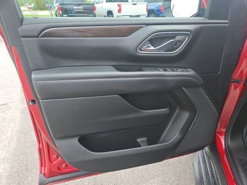 Used 2021 GMC Yukon SLE AWD/4WD image 15
