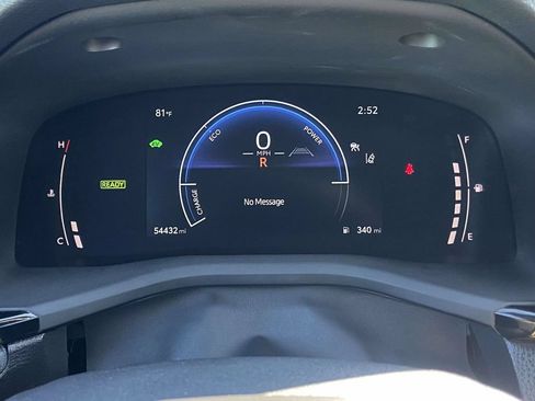 Used 2025 Toyota Camry SE FWD image 21