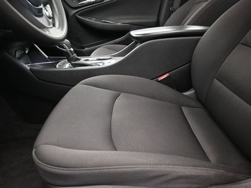 Used 2024 Chevrolet Malibu LT FWD image 13