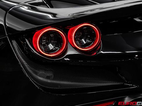Used 2022 Ferrari F8 Tributo RWD image 21