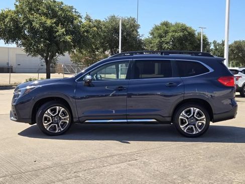 Used 2023 Subaru Ascent Limited w/ Technology Package AWD/4WD image 3