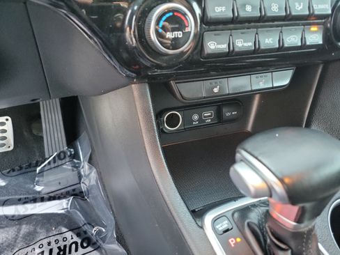 Used 2019 Kia Sportage EX FWD image 25
