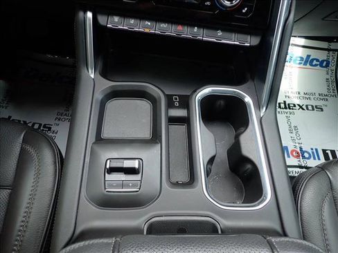 Used 2024 GMC Sierra 2500 Denali w/ Denali Reserve Package AWD/4WD image 21