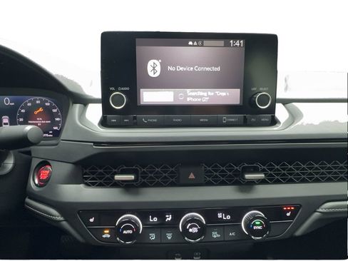 Used 2025 Honda Accord SE image 40