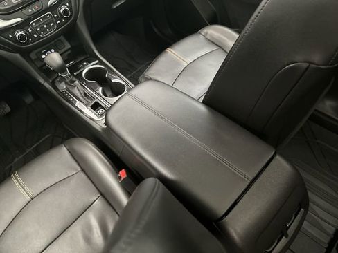 Used 2022 Chevrolet Equinox Premier image 25