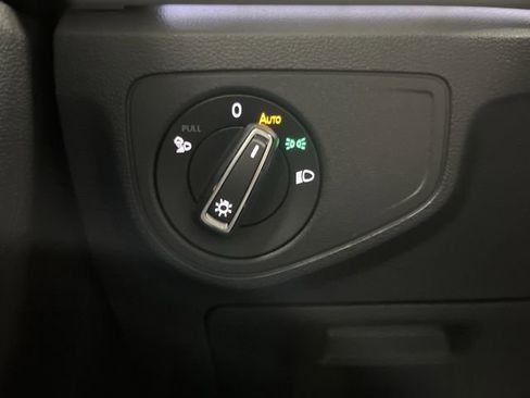 Used 2023 Volkswagen Atlas SEL Premium image 26