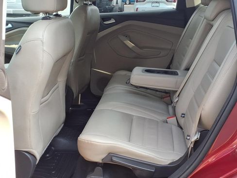 Used 2017 Ford Escape Titanium FWD image 4