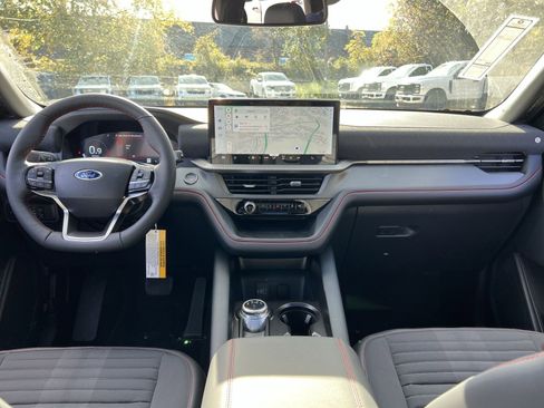 New 2026 Ford Explorer ST-Line w/ ST-Line Street Pack image 23