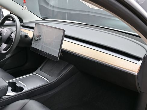 Used 2022 Tesla Model 3 RWD image 38