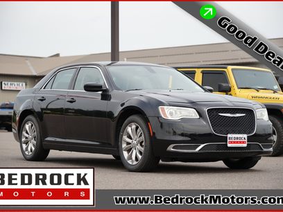 Used 2022 Chrysler 300 Touring
