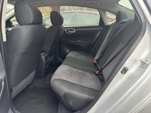 Used 2015 Nissan Sentra SV image 9